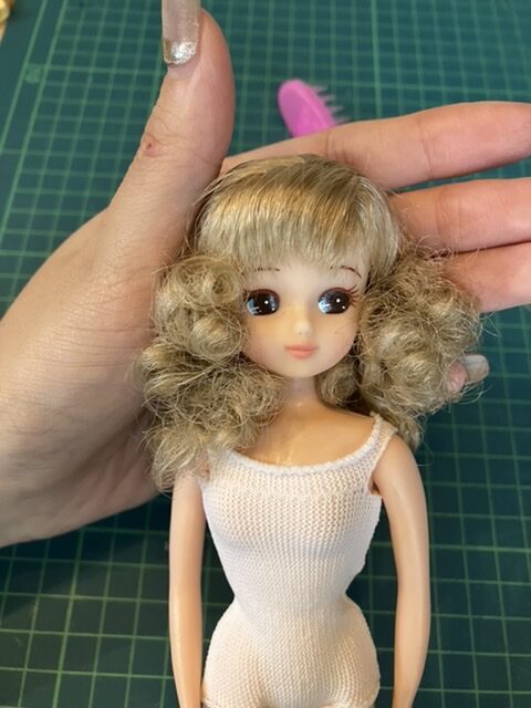 ヘアアレンジ】お団子位置を変えてイメチェン【簡単】 | 舞台裏のインスタリカちゃん